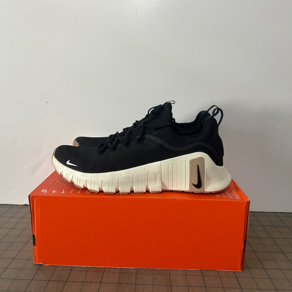 Nike Free Metcon 6 ‘Black Coconut Milk Gum’